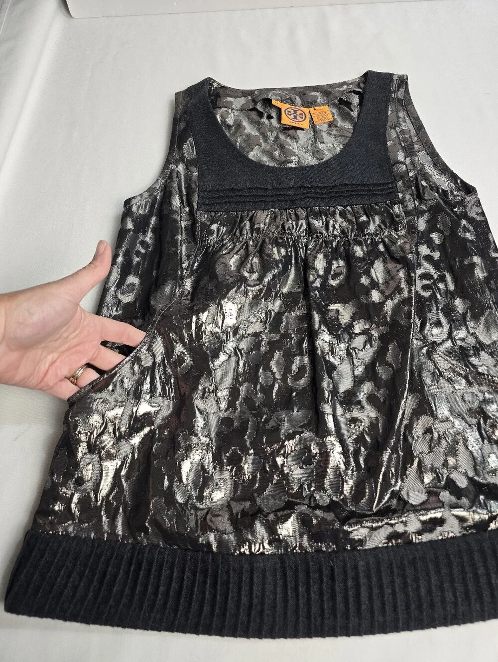 Tory Burch Black Metallic Sleeveless Leopard Animal Print Top Size 8 Blouse